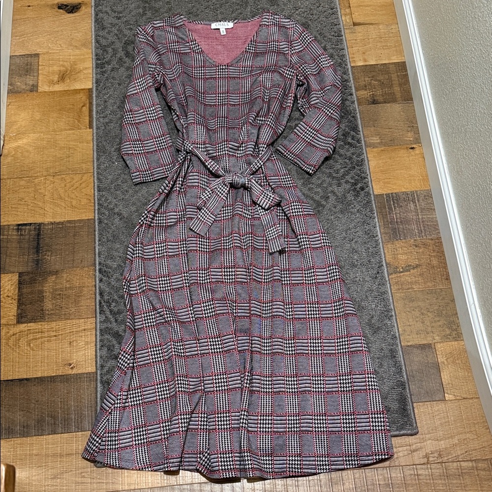 Chaus Plaid V-Neck Belted Maxi Dress in Red, Black and White